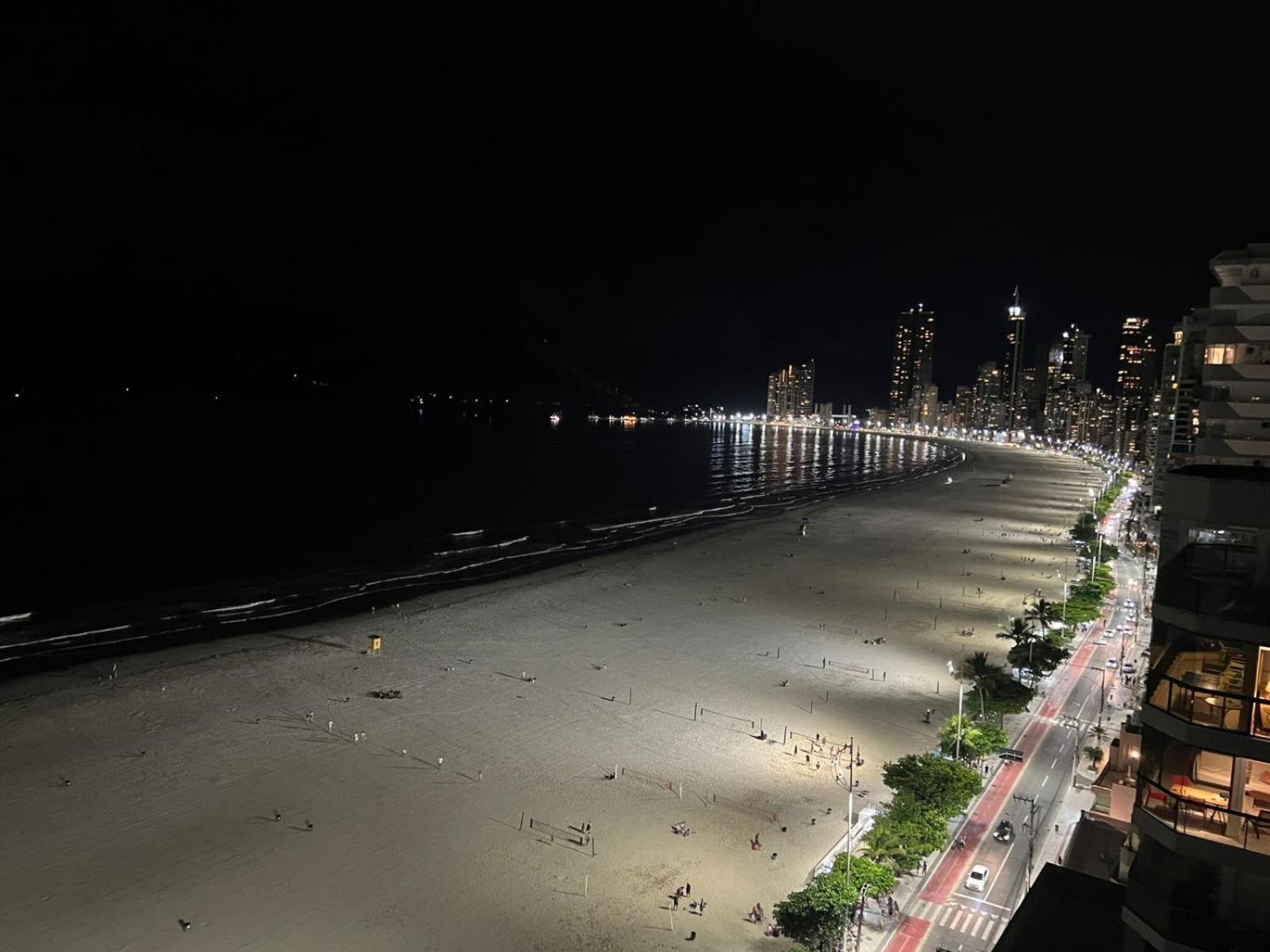 Apartamento Frente Mar Balneário Camboriú
